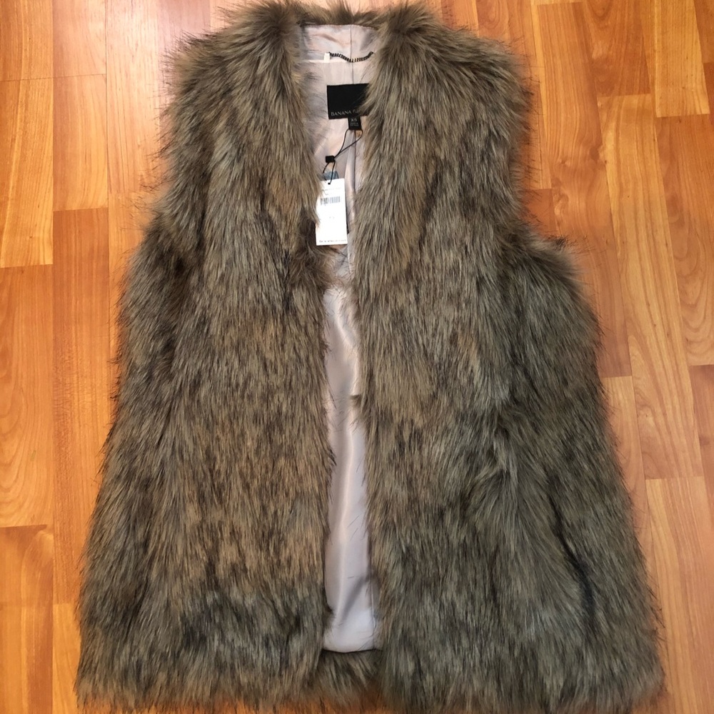 Banana Republic - Faux Fur Vest - NWT